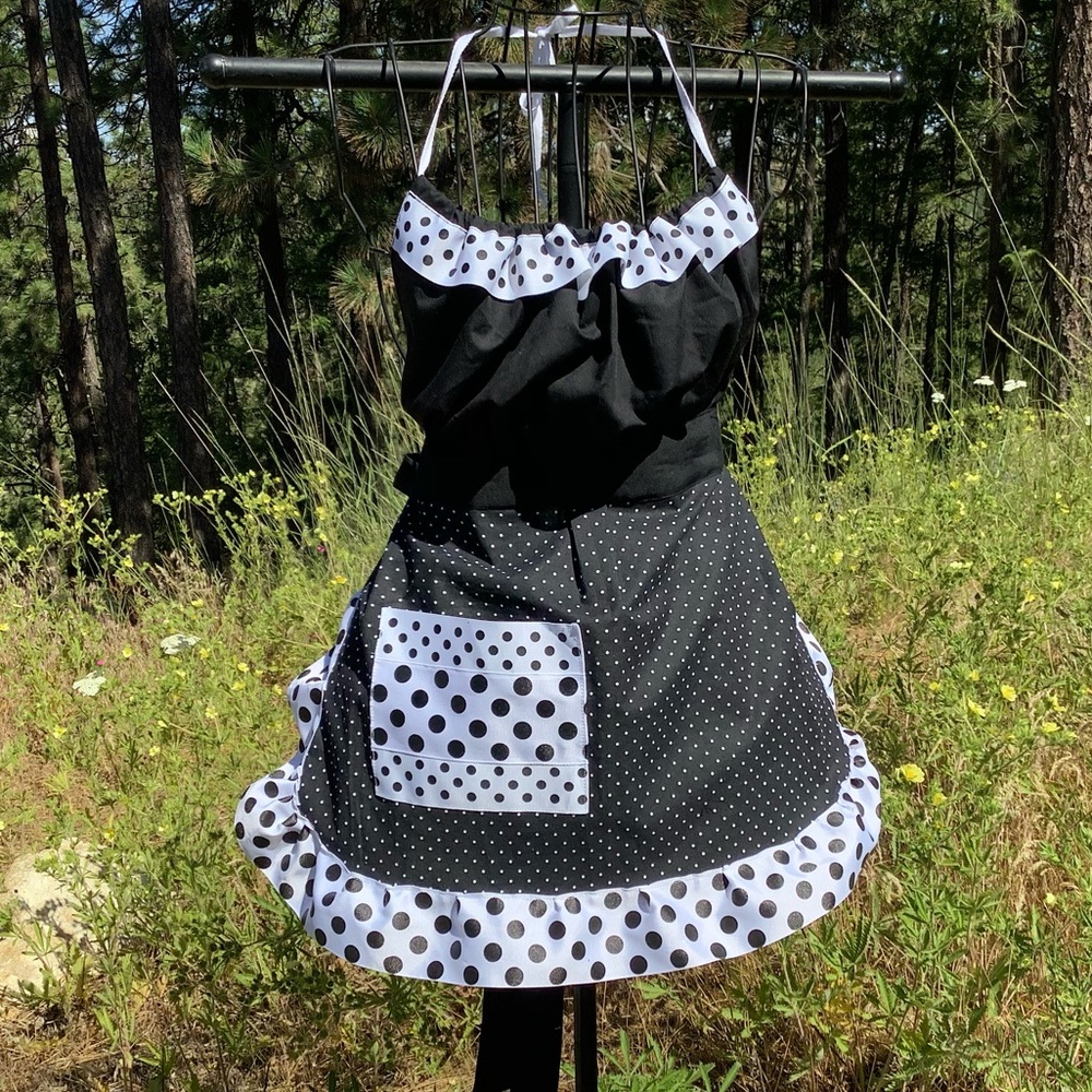 Black White Retro Style Women's Handmade Full BIB APRON polka dot Pocket